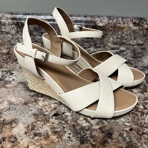 New women’s wedges